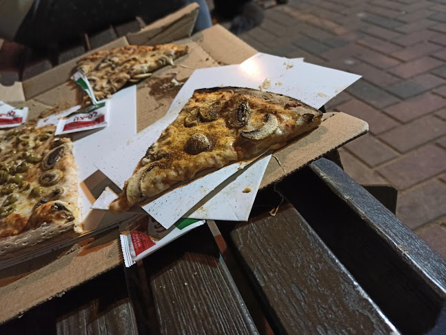 פרנצ'סקה פיצה | פיצה בקריית אונו | משלוחי פיצה לתל השומר | - הסעדה