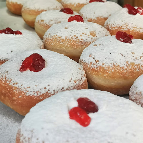 קונדיטוריה וייס בע"מ