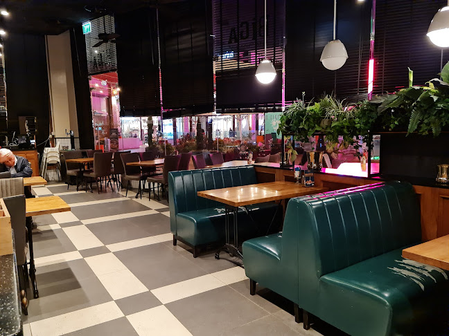 ביגה חדרה - הסעדה