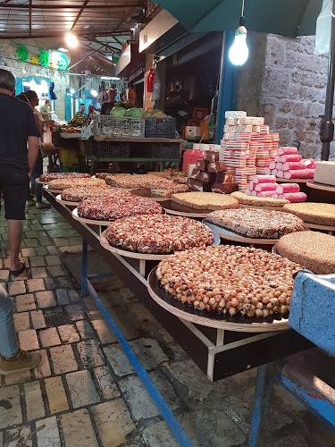שוק עכו מהעיר העתיקה והחוף - הסעדה