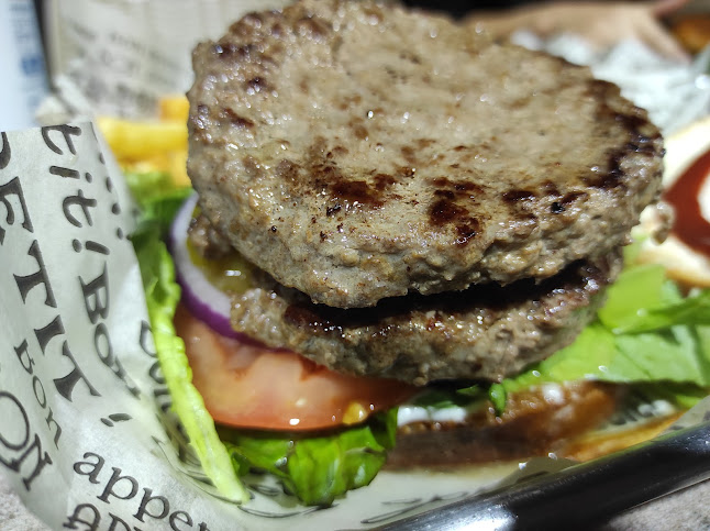 המבורגר בריבוע - הסעדה