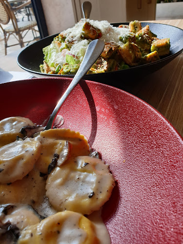 קפה קפה אום אל פחם - הסעדה