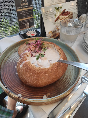 Comentarii opinii despre Matteo