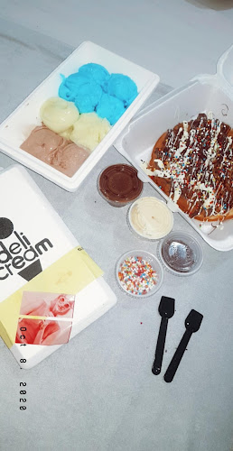 נתנאל בשדרה, צבי תדמור 12, חולון