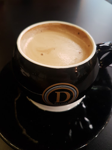 בין המטעים | קפה בקיבוץ - הסעדה