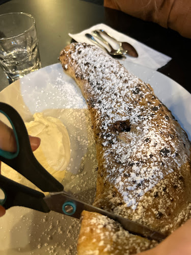 דולצ׳ה - פיצה נאפוליטנית - הסעדה