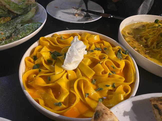 דולצ׳ה - פיצה נאפוליטנית