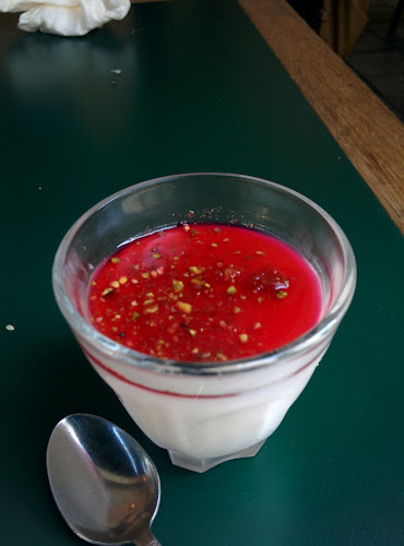 האחים - תל אביב-יפו