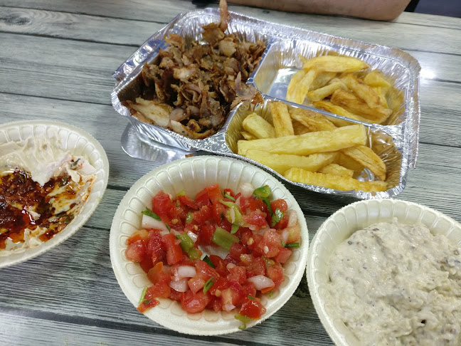 שווארמה טורו - הסעדה