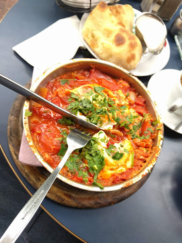 קפה משולש - הסעדה