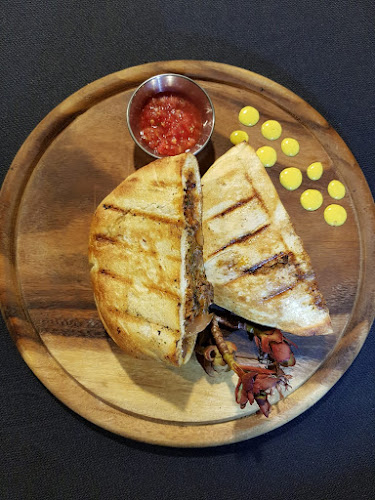 Opinii despre מסעדת ליל שישי בגג în בני ברק - הסעדה