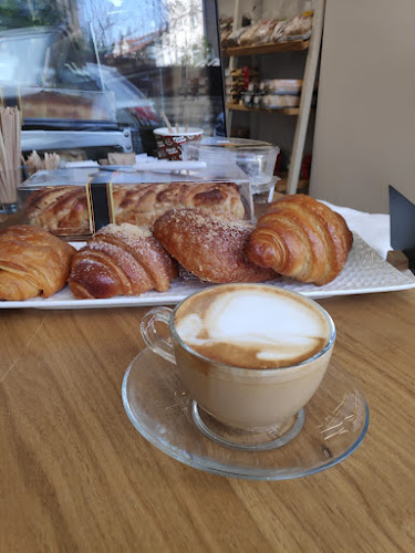 Opinii despre פיס אוף קייק - קונדיטוריה בירושלים | בית קפה | עוגות | עוגיות | עוגות יום הולדת | קינוחים în ירושלים - הסעדה