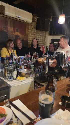 אלכס ליין ב-B בר