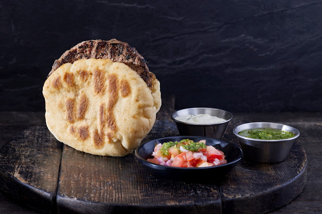 הרצל 52 פינת, משה הס, נתניה