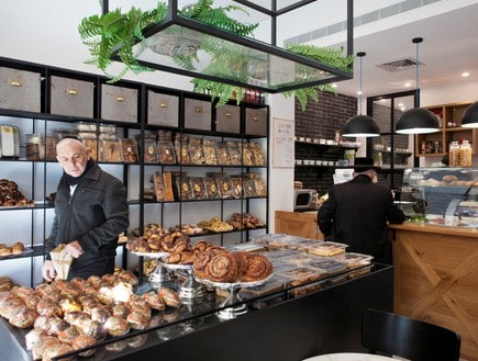 מאה שערים 9, ירושלים