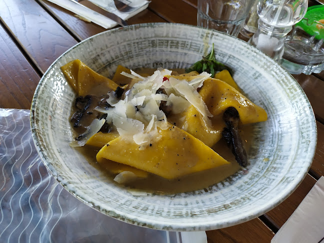 Deja Bu - דז'ה בו - הסעדה