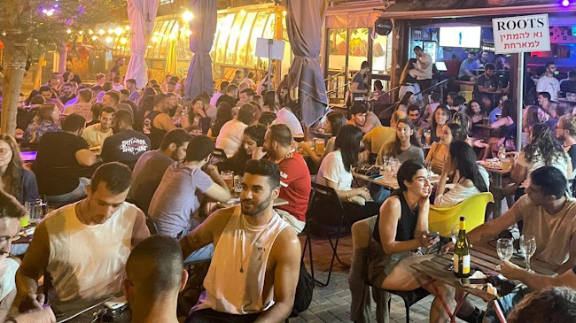 Comentarii opinii despre Roots Bar & Kitchen