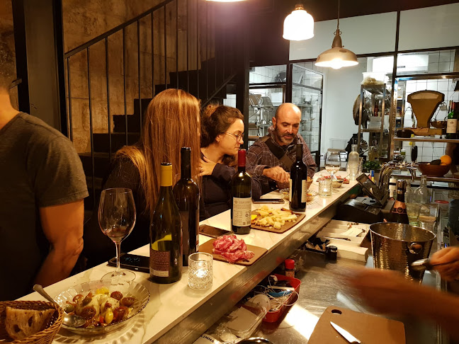 Opinii despre Nahum wine house נחום בית יין în חיפה - הסעדה