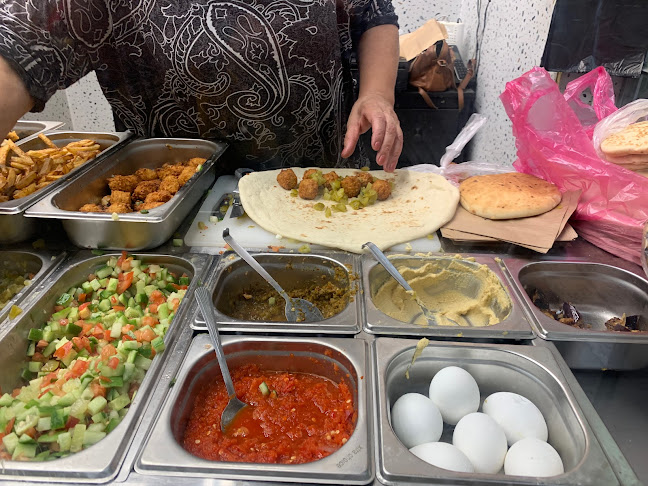 פלאפל שלמה מלכי ישראל 5 - הסעדה