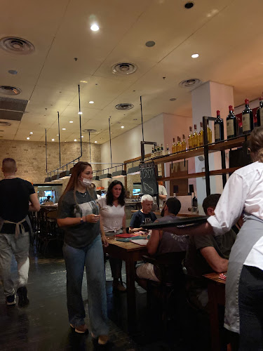 ג'ויה - הסעדה