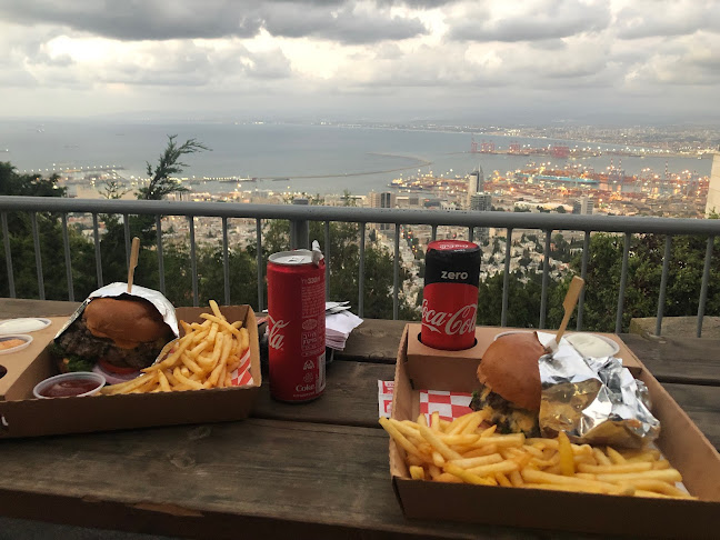 80's burger - חיפה