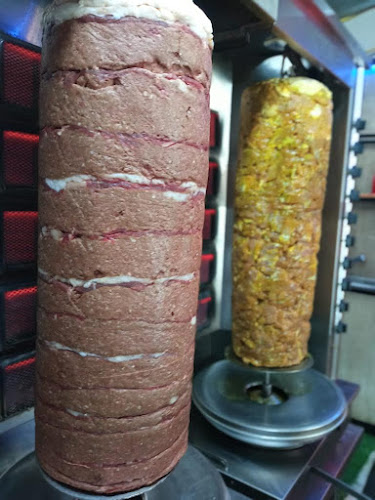 שווארמה אדנה - הסעדה