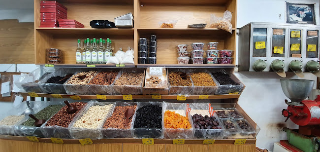 מאיר פיצוחים (מאיר קלייה יפואית) - הסעדה