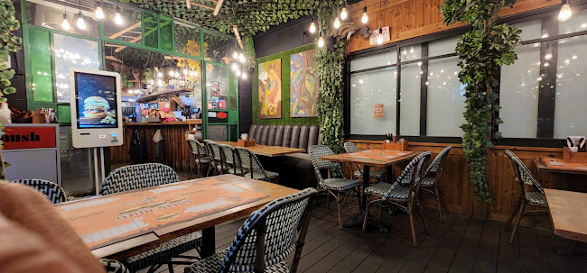 קניבר בורגר מוריה - הסעדה