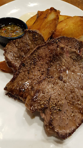 חוות צוק - תל אביב-יפו