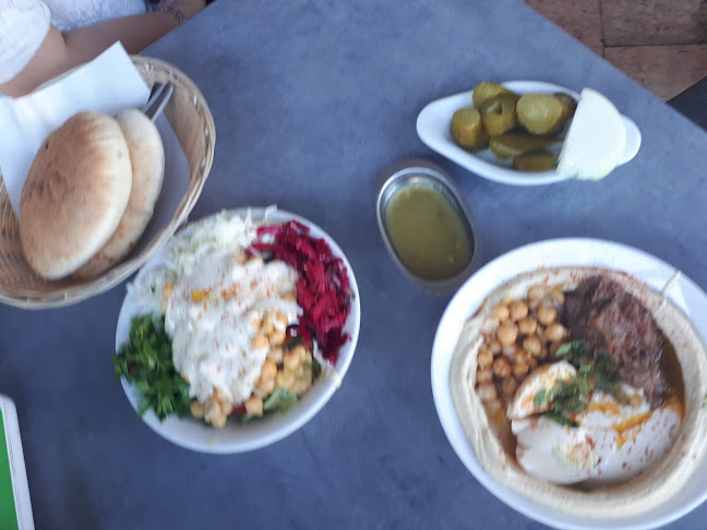 חומוס מדאמס רמת אביב - הסעדה