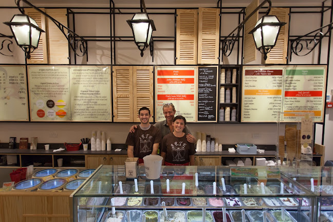 נחלת בנימין 11, תל אביב-יפו, 6516111