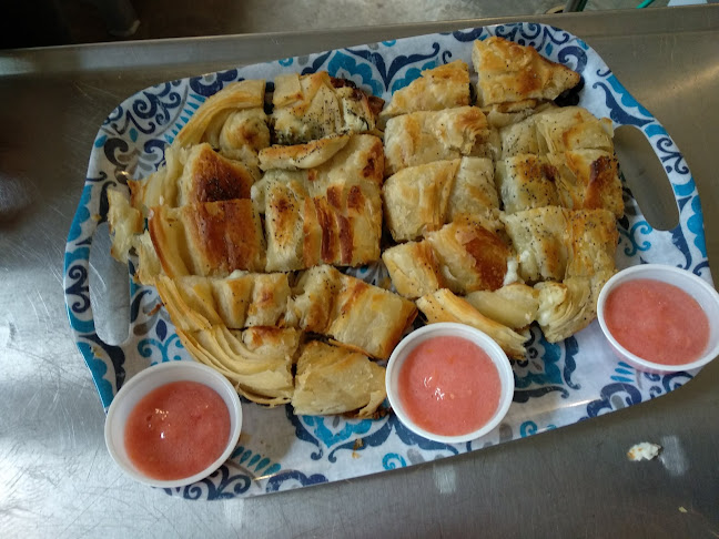 Pepo Burekas - הסעדה