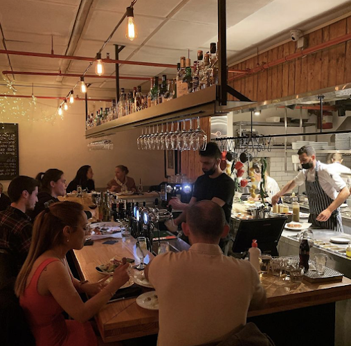 וניה ביסטרו