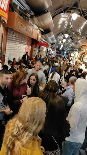 בסמטה הנסתרת הראשונה, עץ חיים 6, ירושלים