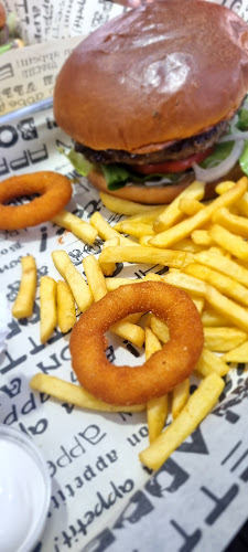 Comentarii opinii despre המבורגר בריבוע