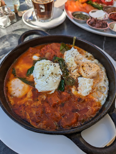 קפה נאדי - הסעדה