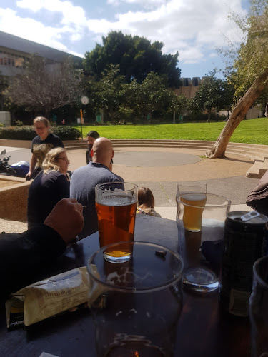 Opinii despre Benny's Cask Ale Pub în כפר סבא - הסעדה