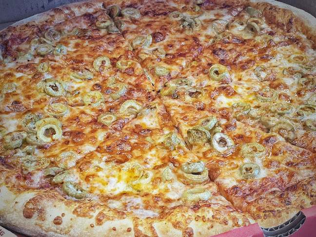 דומינוס פיצה עפולה - כשר למהדרין - הסעדה