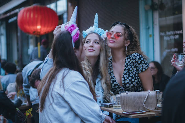 AKBAR בשוק הפשפשים אקבר - בר מסעדה - תל אביב-יפו