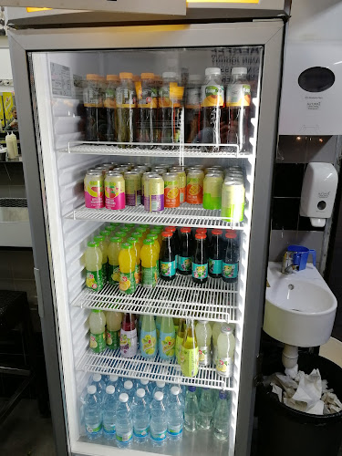 פלאפל בנין ג'וני - הסעדה