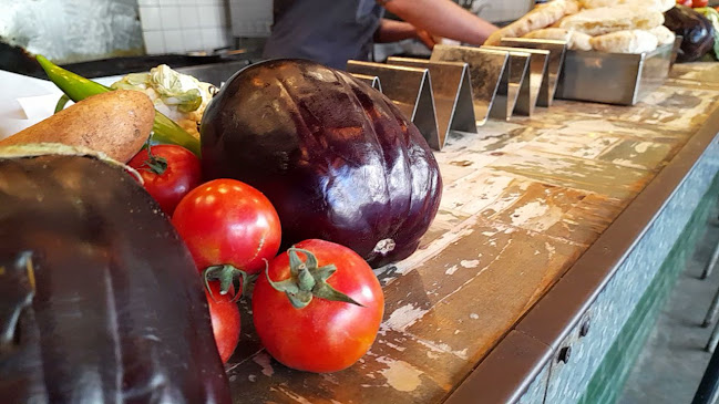 מזנון ברמת החיל Miznon by Eyal Shani - תל אביב-יפו