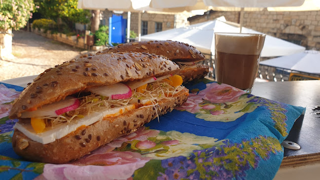 Opinii despre Cafe LA Roch - קפה לראש în ראש פינה - הסעדה