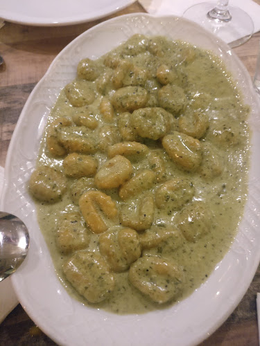 Comentarii opinii despre Manuel