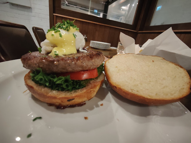 Comentarii opinii despre R&D by Benedict