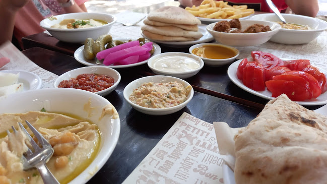 פאולוס השישי 106, נצרת