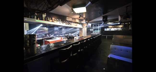 לה מאנו בר - הסעדה