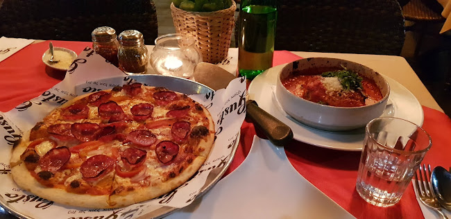 גוסטו - הסעדה