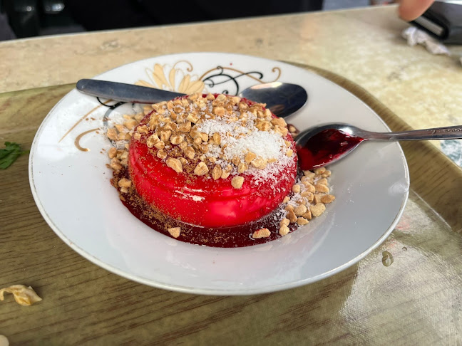 חומוס שלמה ודורון Hummus Shlomo and Doron