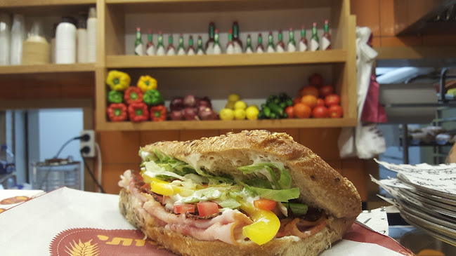 מאפיית לחמניותי - חיפה