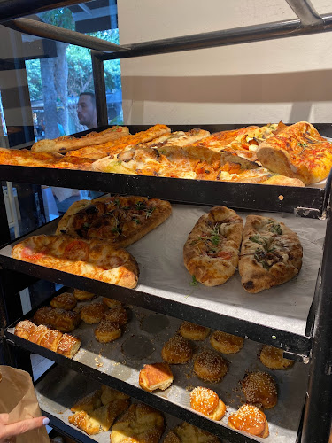 בבקה בייקרי